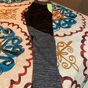 BODY INSTINCT LEGGINGS